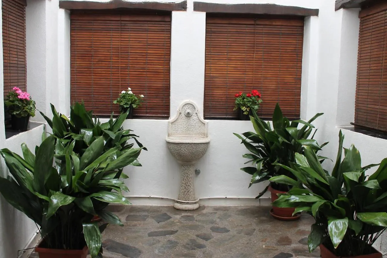 Apartamentos Rurales Rosendo: La Madre Selva Capileira